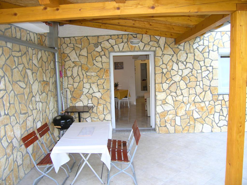 Apartment Martina Krk Town Zewnętrze zdjęcie