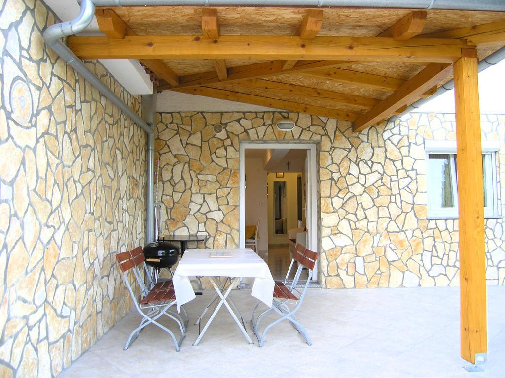 Apartment Martina Krk Town Zewnętrze zdjęcie